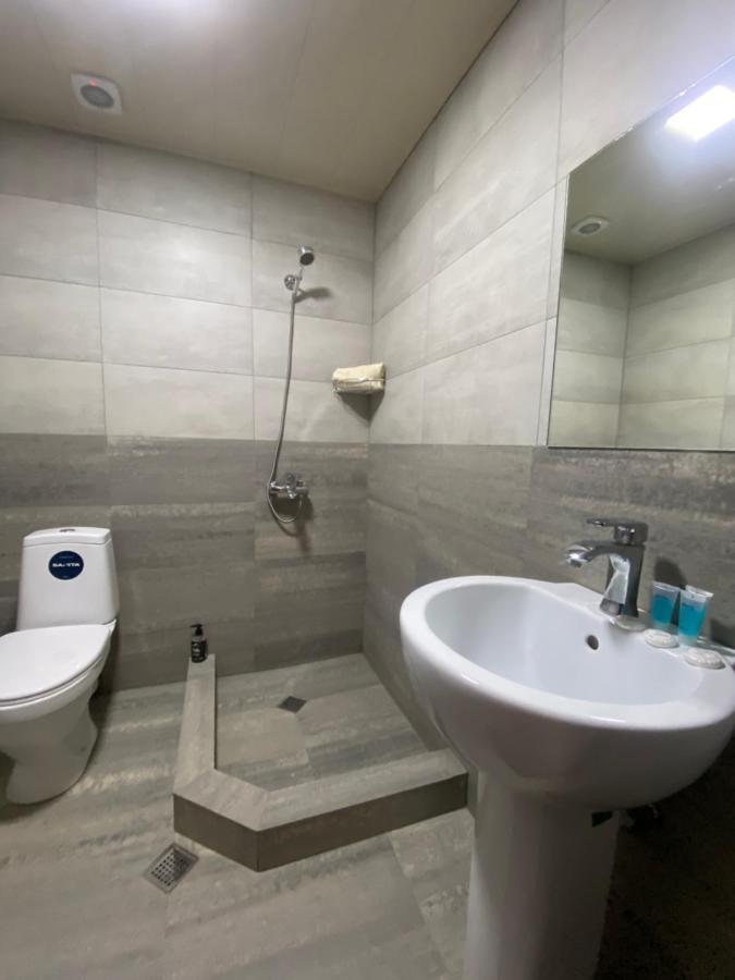 Borjomi Central Hotel Buitenkant foto
